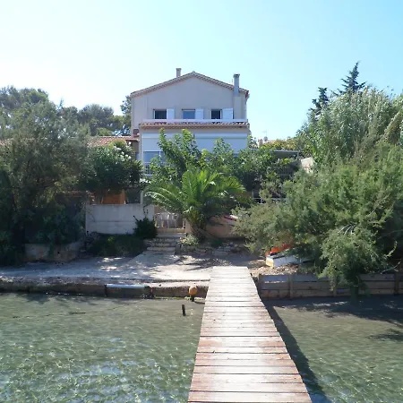 Les Pieds Dans L'eau Appartement Hyères