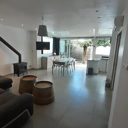 Apartment Les Pieds Dans L'eau Hyeres