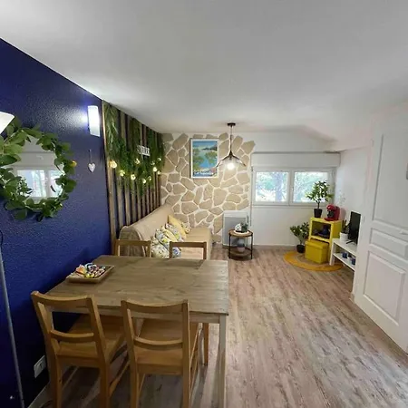 Les Pieds Dans L'eau Apartment Hyeres